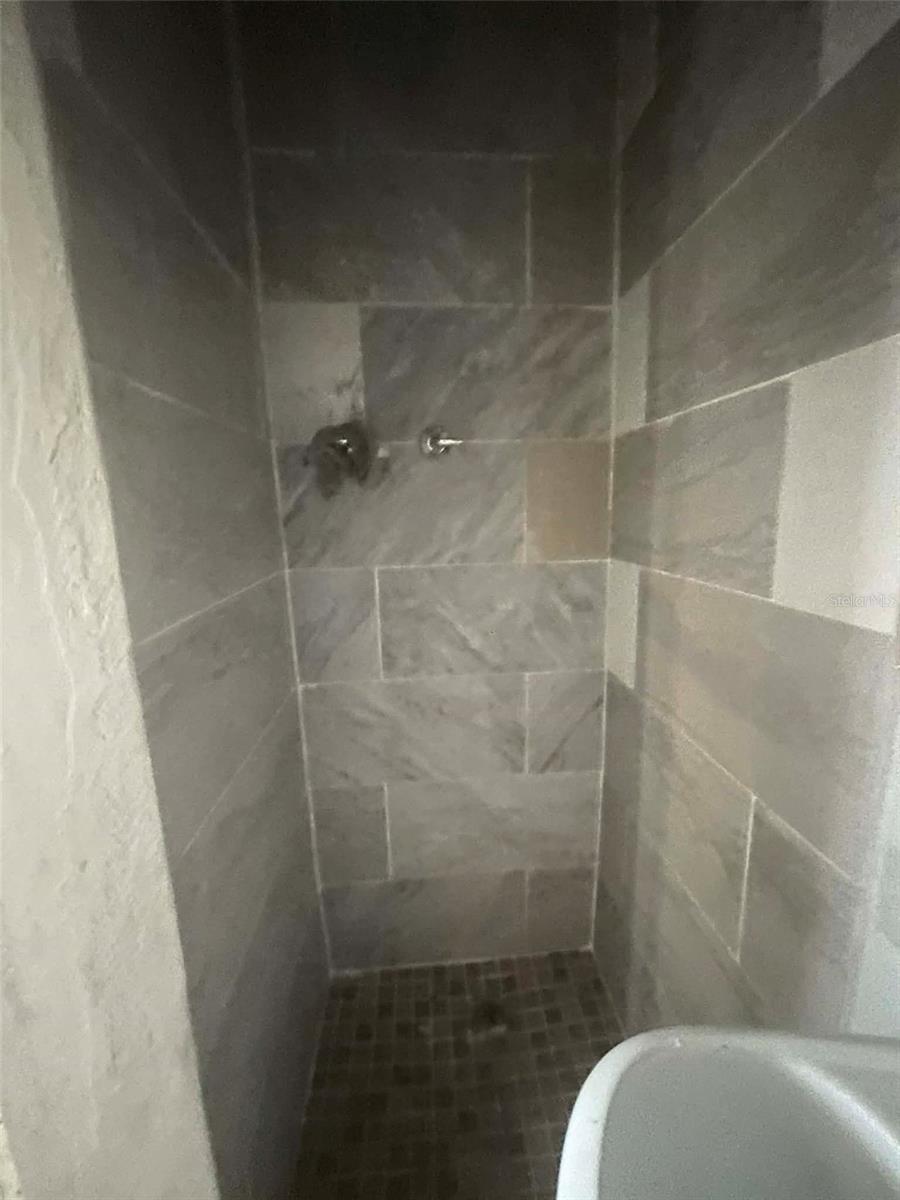 8716 N TANGERINE PL, TAMPA, FL, 33617