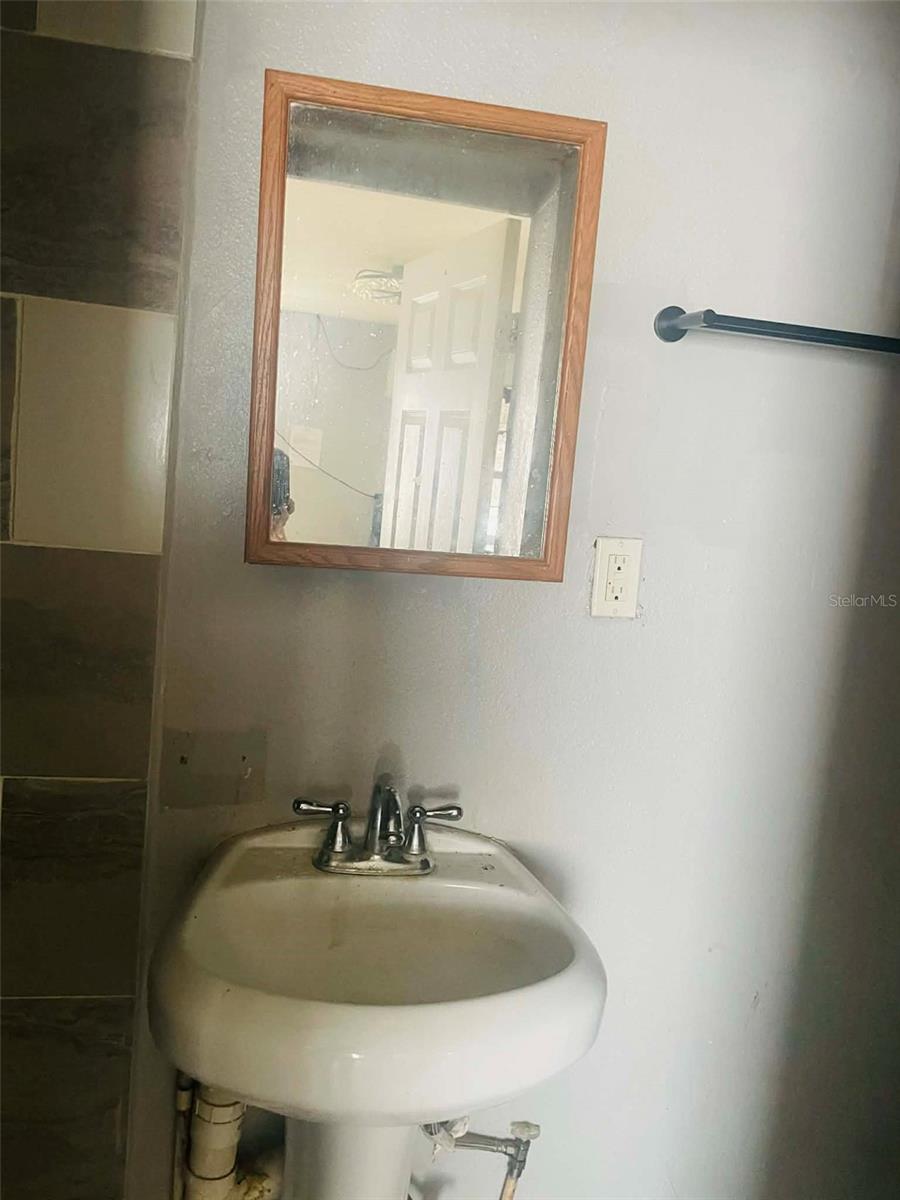 8716 N TANGERINE PL, TAMPA, FL, 33617