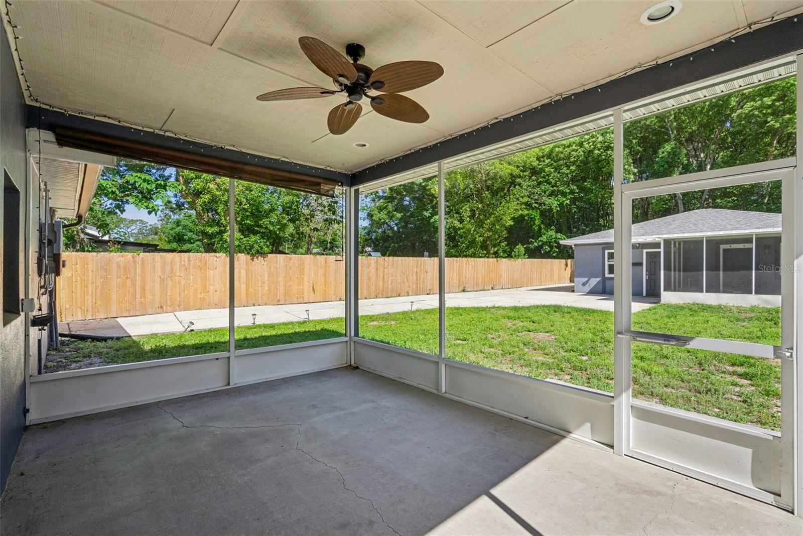 311 W LEWIS AVE, APOPKA, FL, 32712