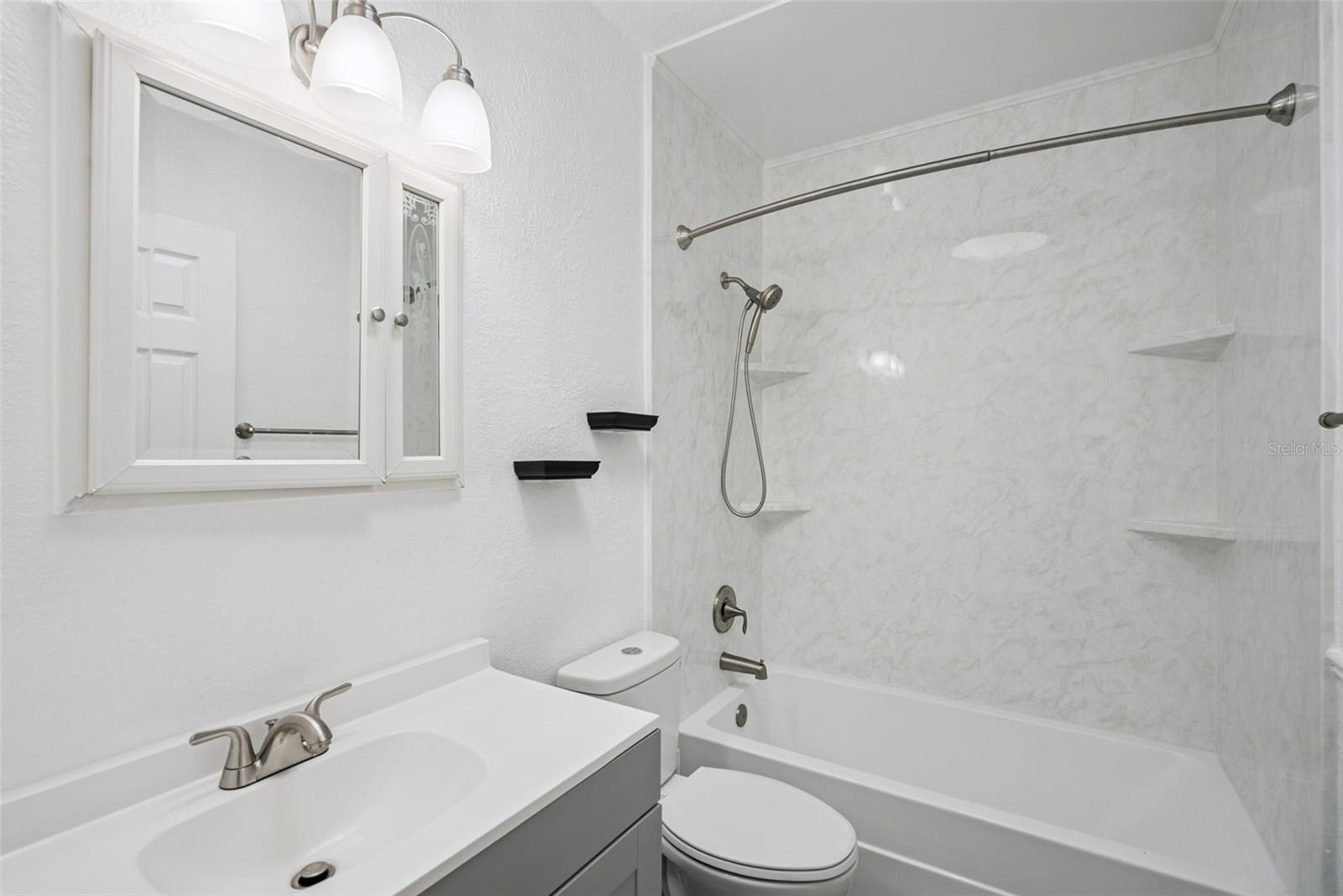 311 W LEWIS AVE, APOPKA, FL, 32712