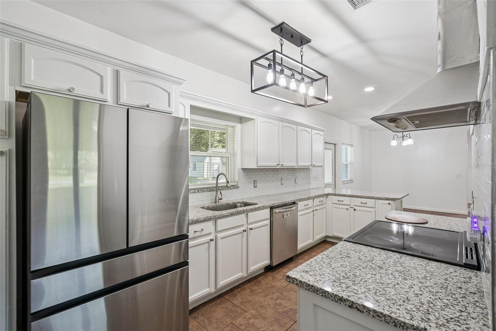 311 W LEWIS AVE, APOPKA, FL, 32712