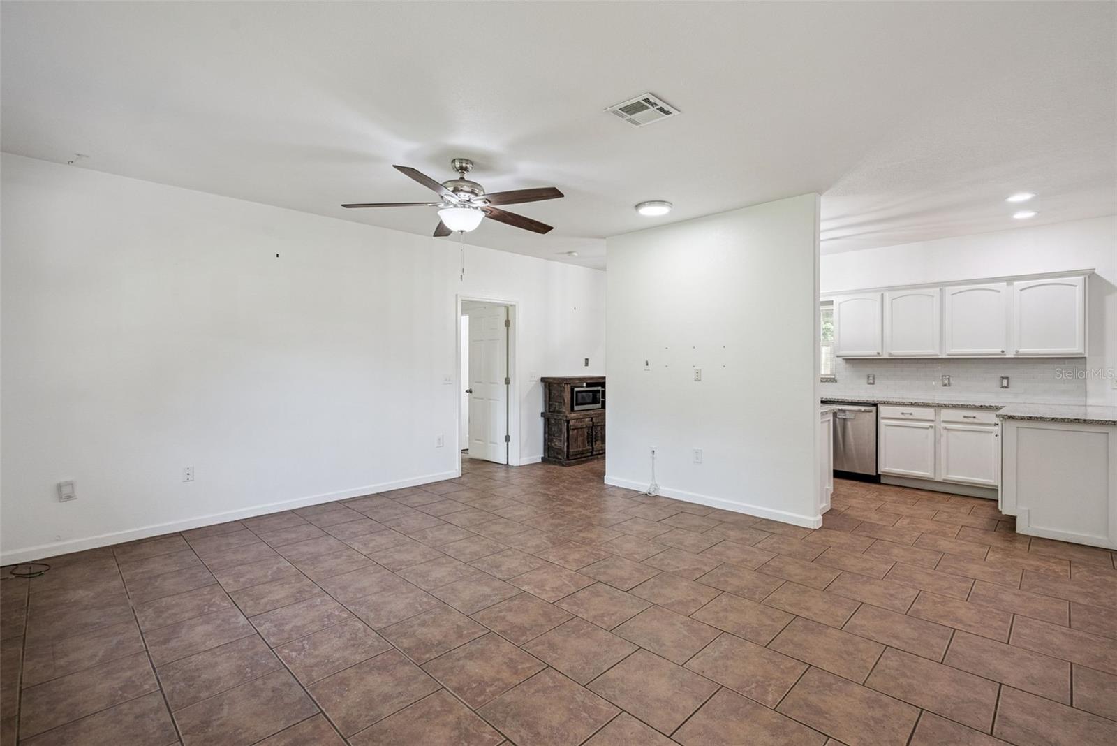 311 W LEWIS AVE, APOPKA, FL, 32712