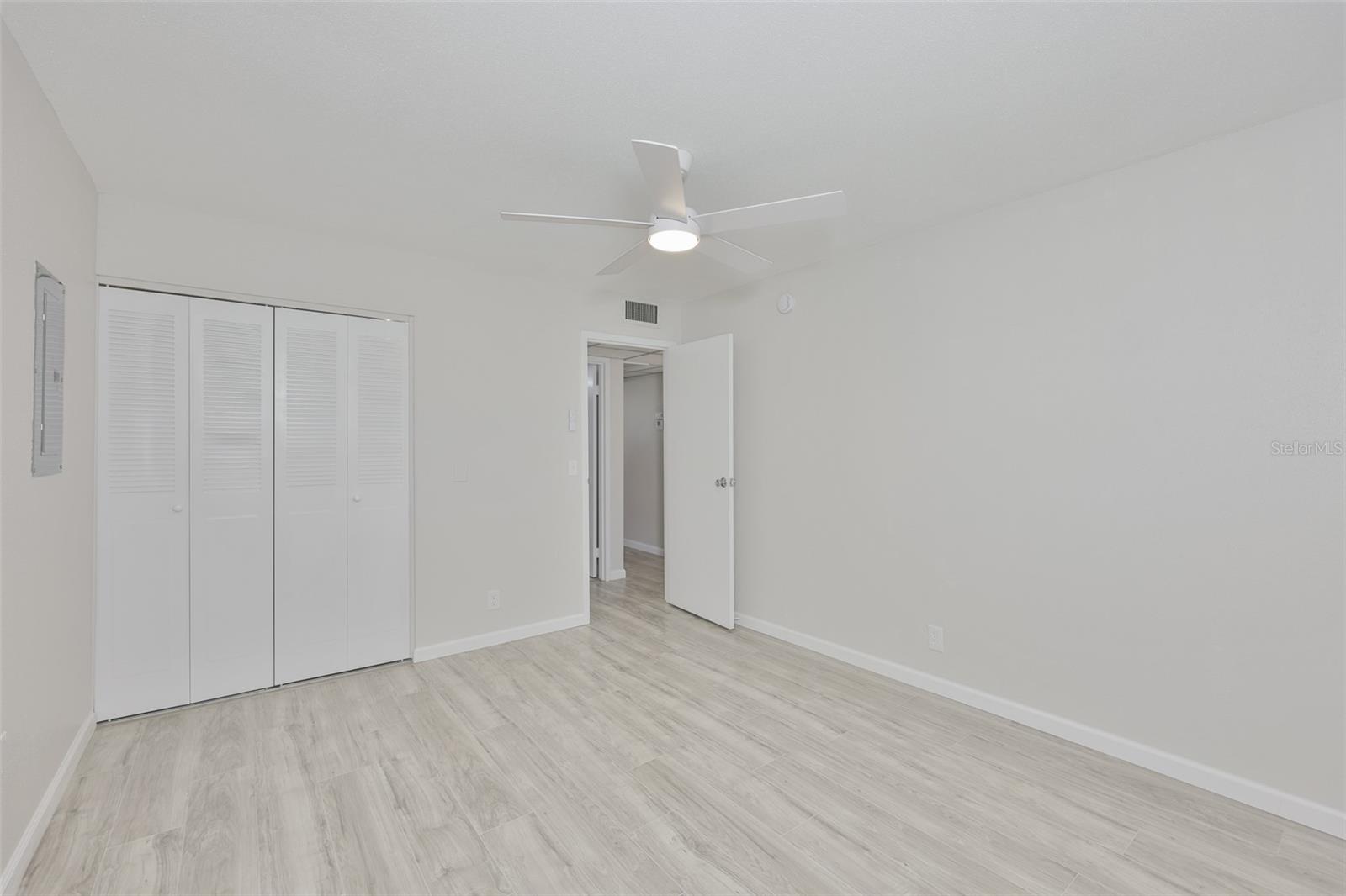 1802 BEDFORD TER #184, SUN CITY CENTER, FL, 33573