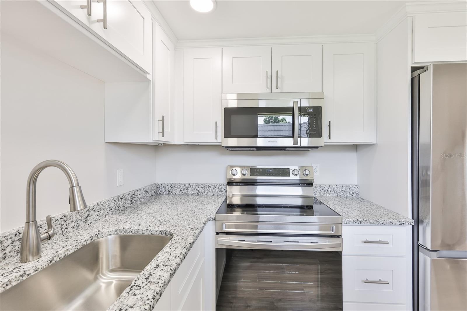 1802 BEDFORD TER #184, SUN CITY CENTER, FL, 33573