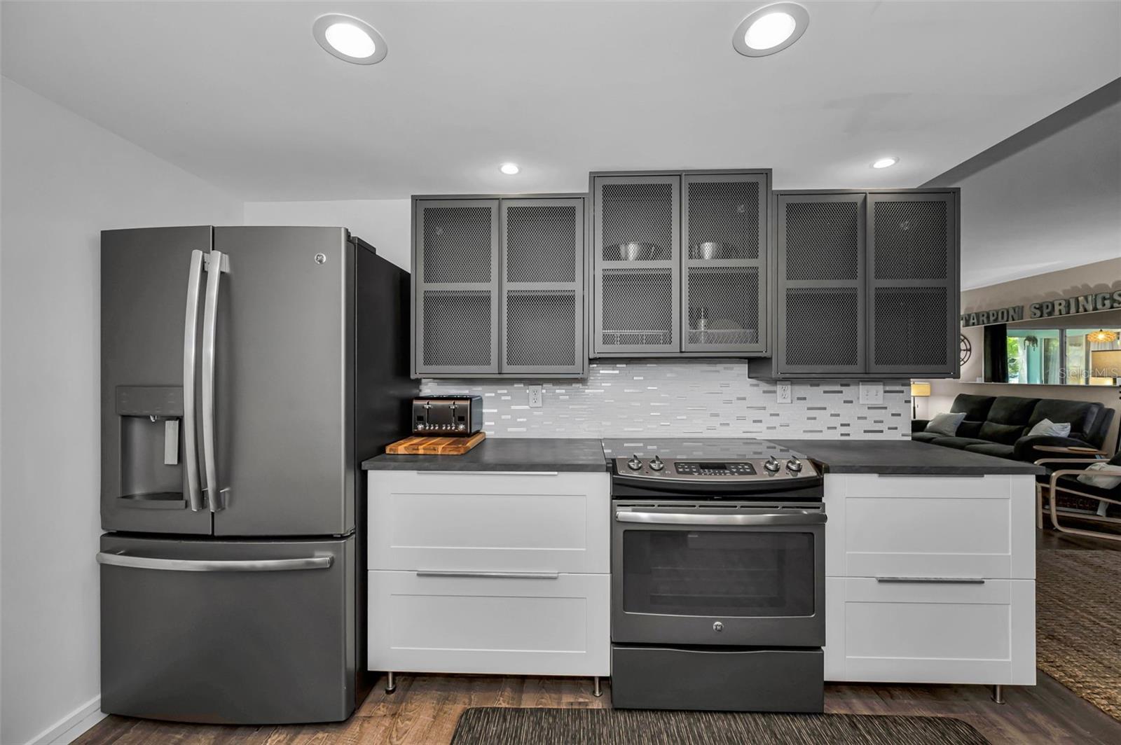 1250 S PINELLAS AVE #205, TARPON SPRINGS, FL, 34689