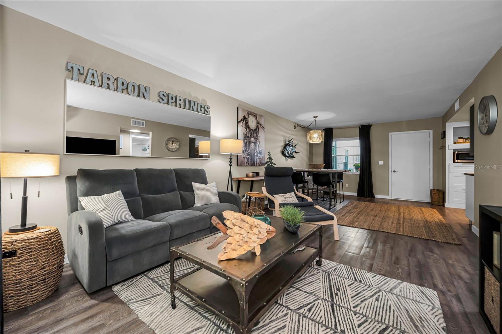 1250 S PINELLAS AVE #205, TARPON SPRINGS, FL, 34689