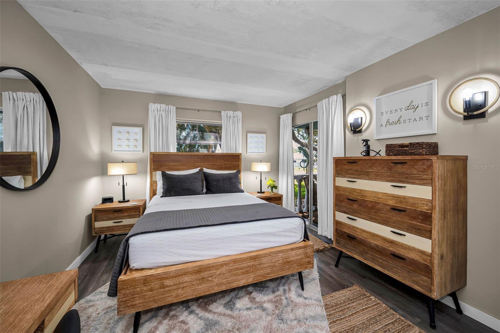 1250 S PINELLAS AVE #205, TARPON SPRINGS, FL, 34689