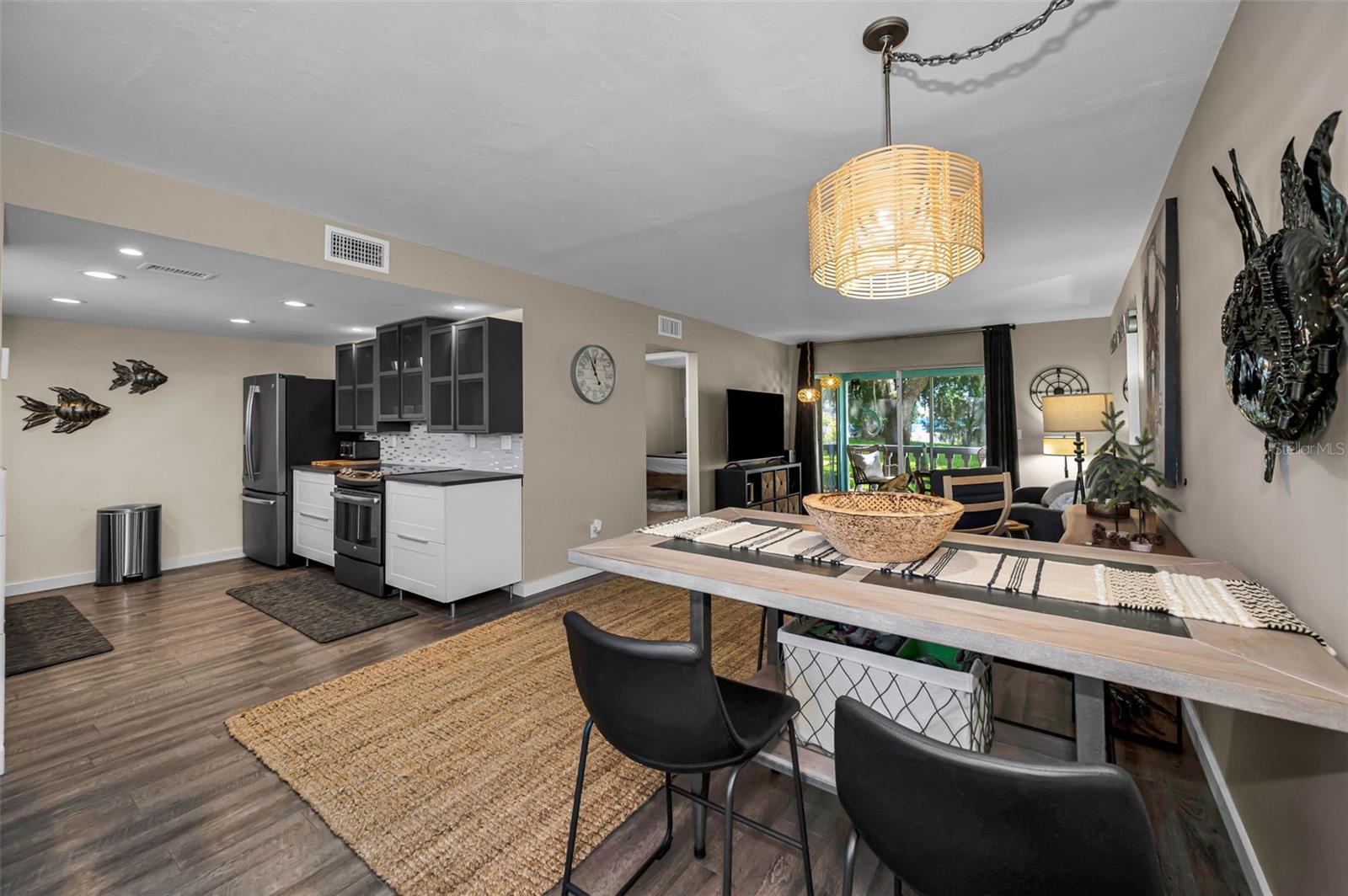 1250 S PINELLAS AVE #205, TARPON SPRINGS, FL, 34689