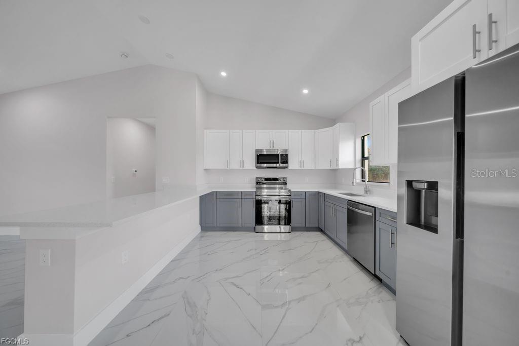 644 WOODCREST DR, LEHIGH ACRES, FL, 33972
