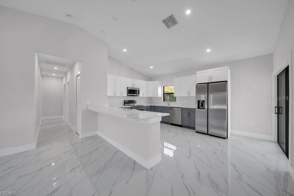 644 WOODCREST DR, LEHIGH ACRES, FL, 33972