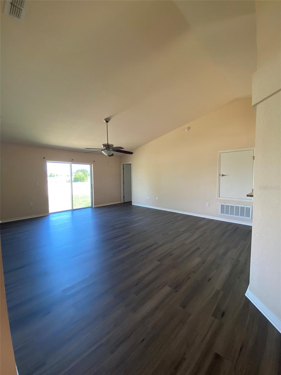 250 HIGHLAND MEADOWS CT, DAVENPORT, FL, 33837