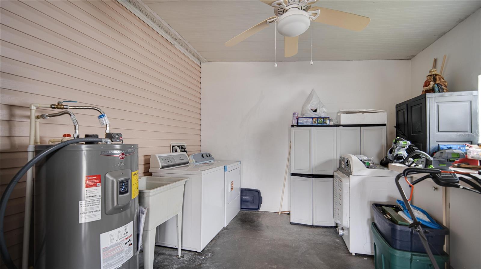 226 DOUGLAS PARK AVE, DAVENPORT, FL, 33897