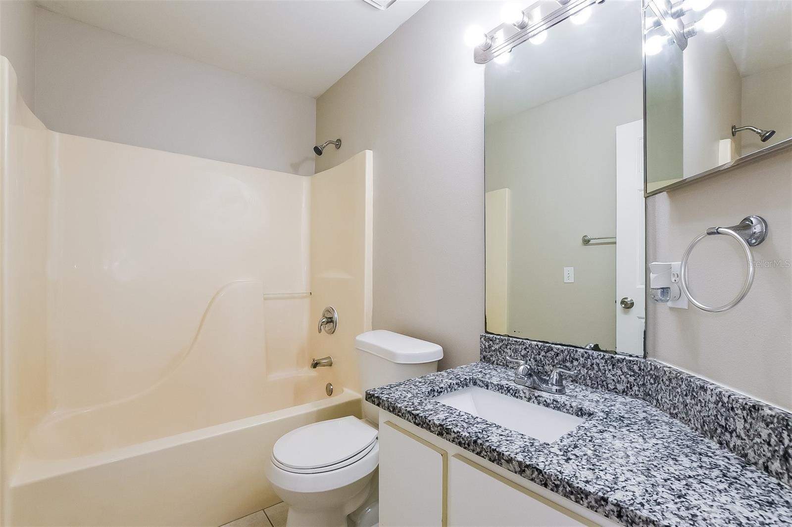 2476 ACADEMY AVE, DELTONA, FL, 32738