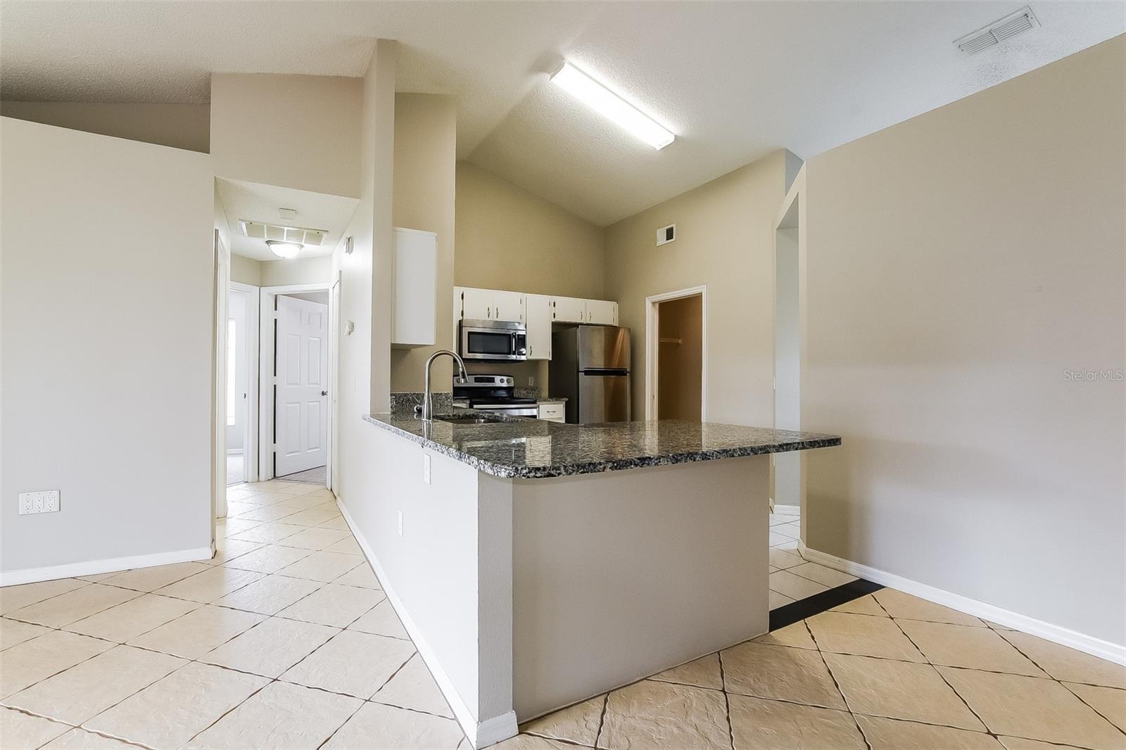 2476 ACADEMY AVE, DELTONA, FL, 32738