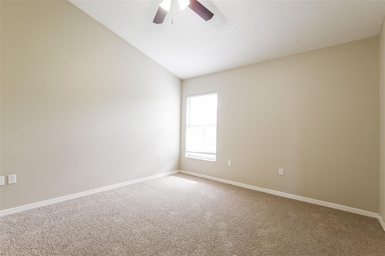 2476 ACADEMY AVE, DELTONA, FL, 32738