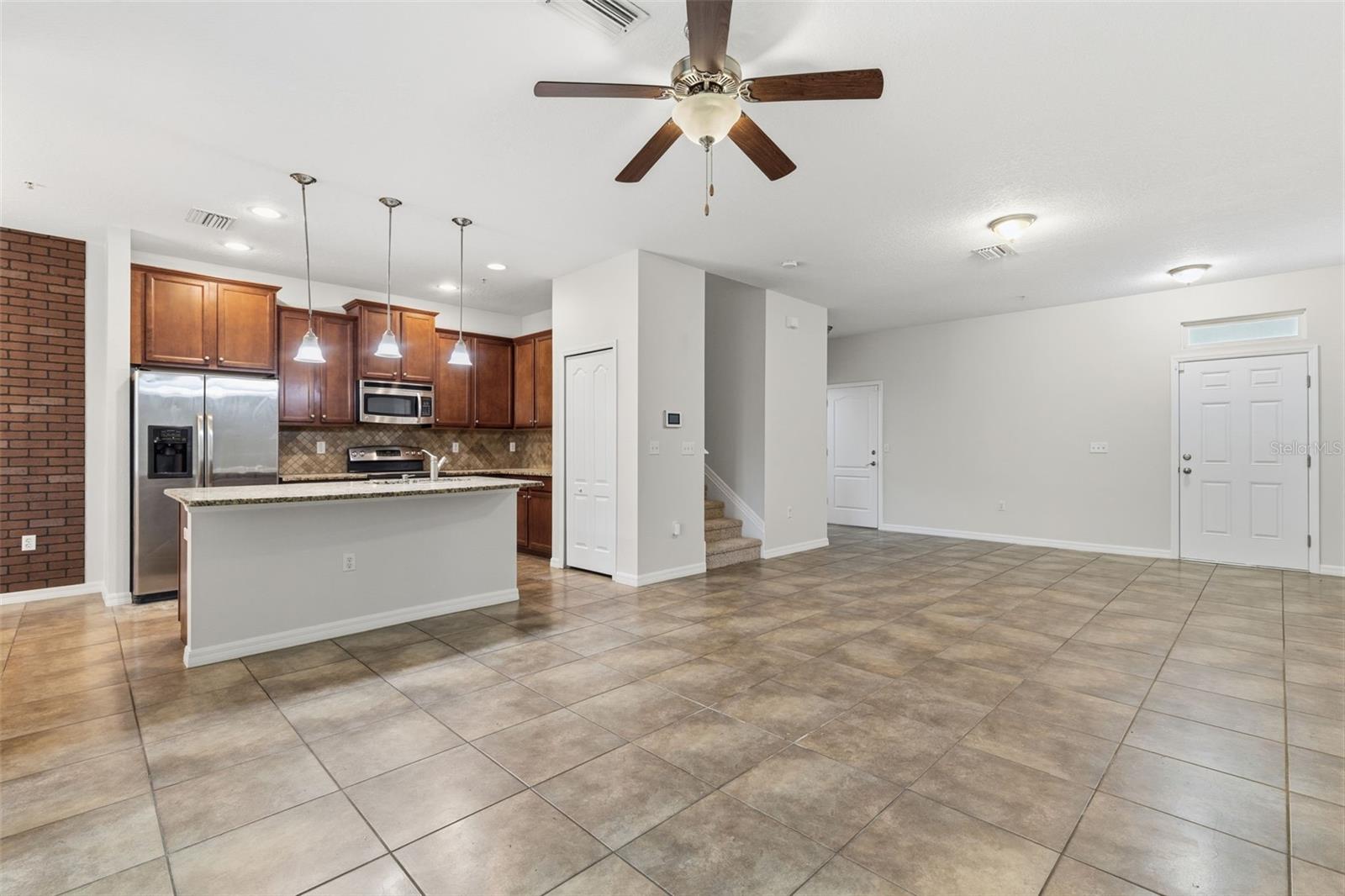 8505 ANDALUCIA FIELD DR, TEMPLE TERRACE, FL, 33637