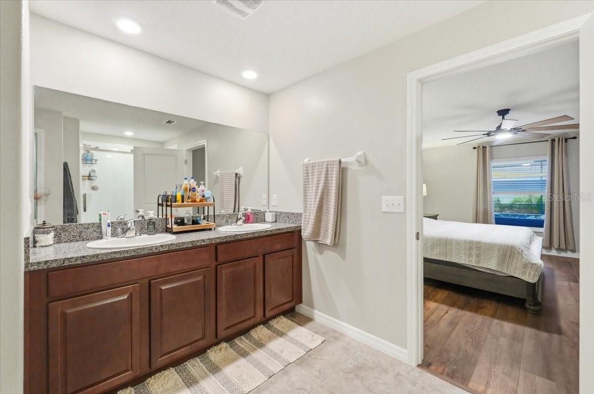 936 ZONE TAILED HAWK PL, RUSKIN, FL, 33570