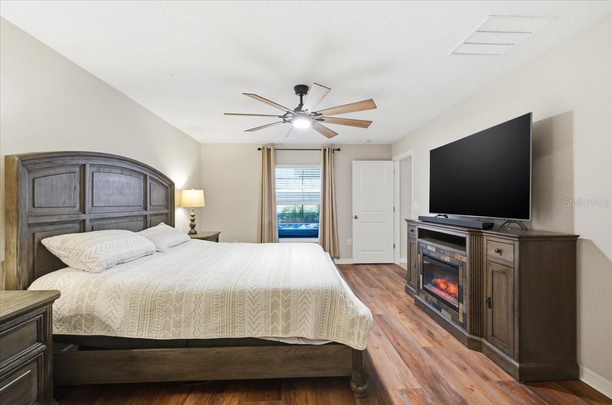 936 ZONE TAILED HAWK PL, RUSKIN, FL, 33570