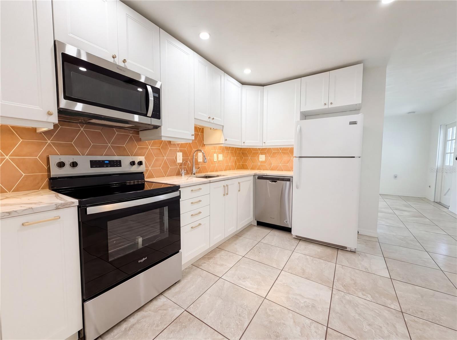 829 E 4TH ST, ENGLEWOOD, FL, 34223