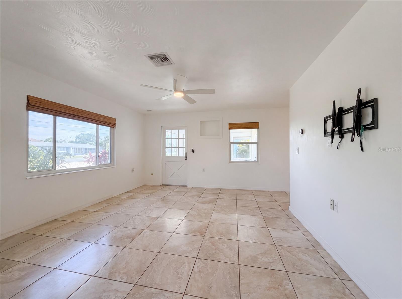 829 E 4TH ST, ENGLEWOOD, FL, 34223