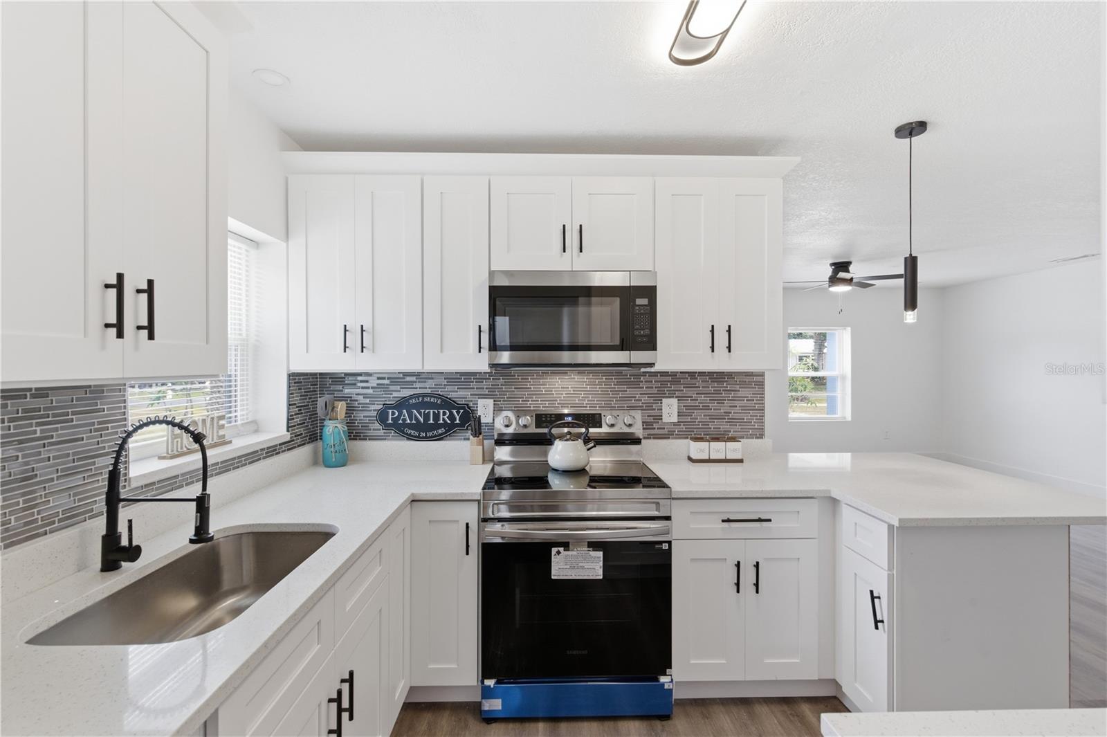 923 1ST AVE NW, LARGO, FL, 33770