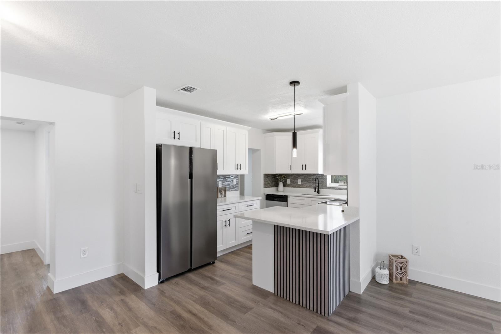 923 1ST AVE NW, LARGO, FL, 33770