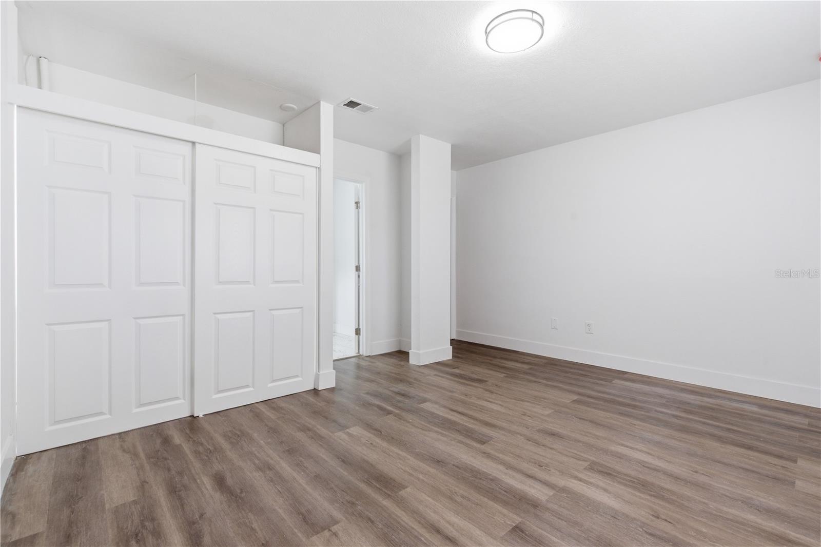 923 1ST AVE NW, LARGO, FL, 33770