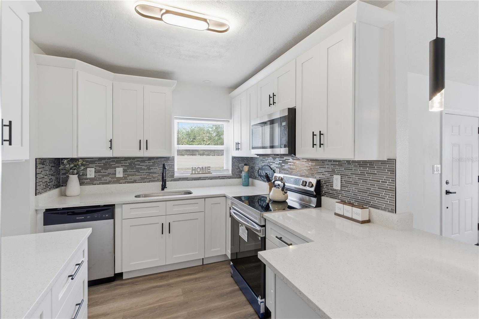 923 1ST AVE NW, LARGO, FL, 33770