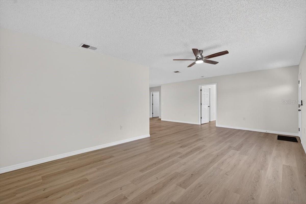 37327 STANFORD AVE, ZEPHYRHILLS, FL, 33541