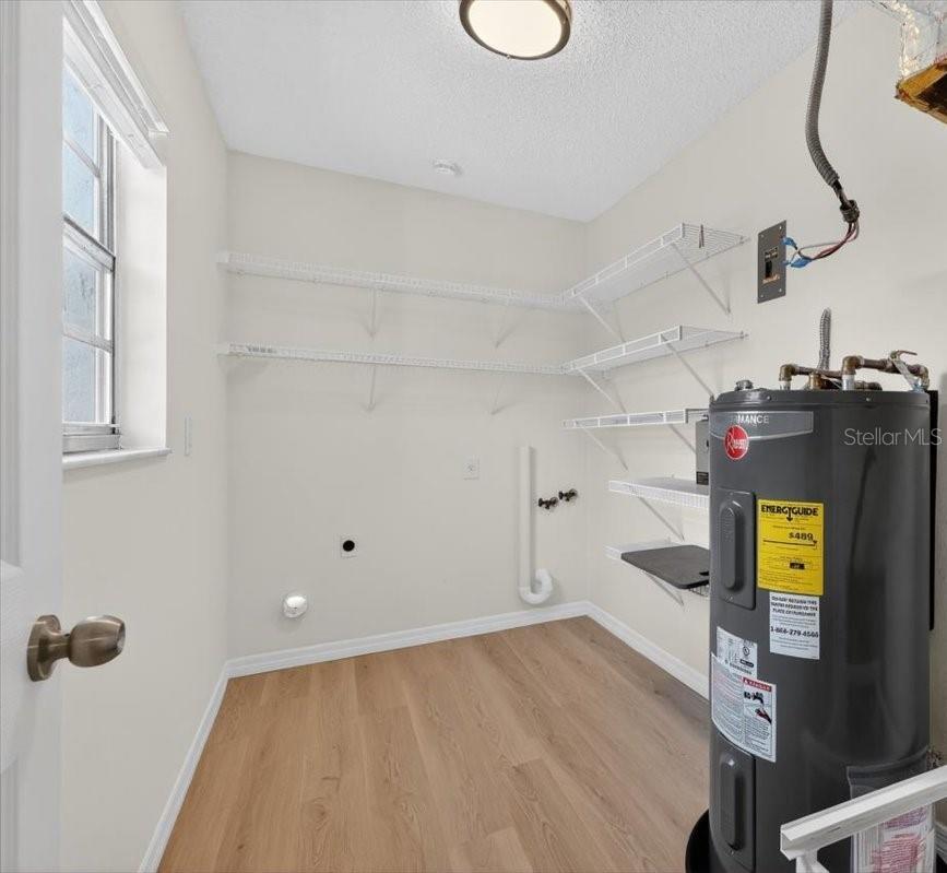 37327 STANFORD AVE, ZEPHYRHILLS, FL, 33541