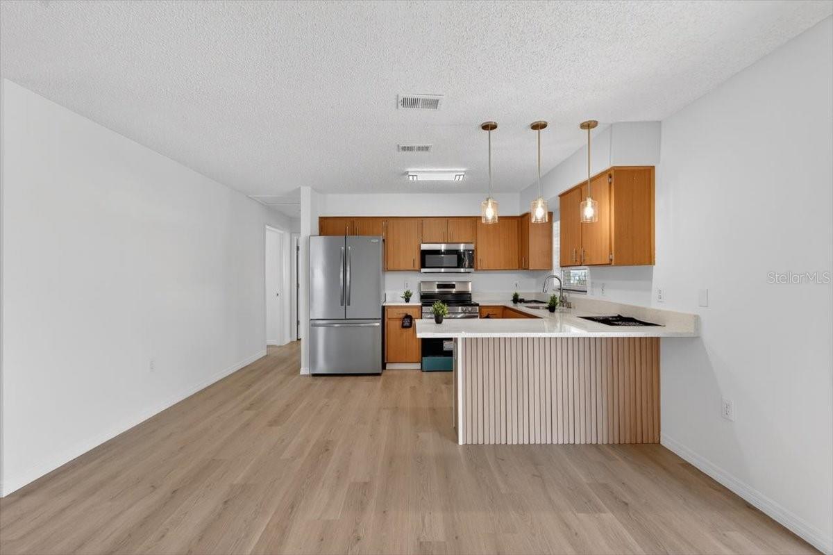 37327 STANFORD AVE, ZEPHYRHILLS, FL, 33541