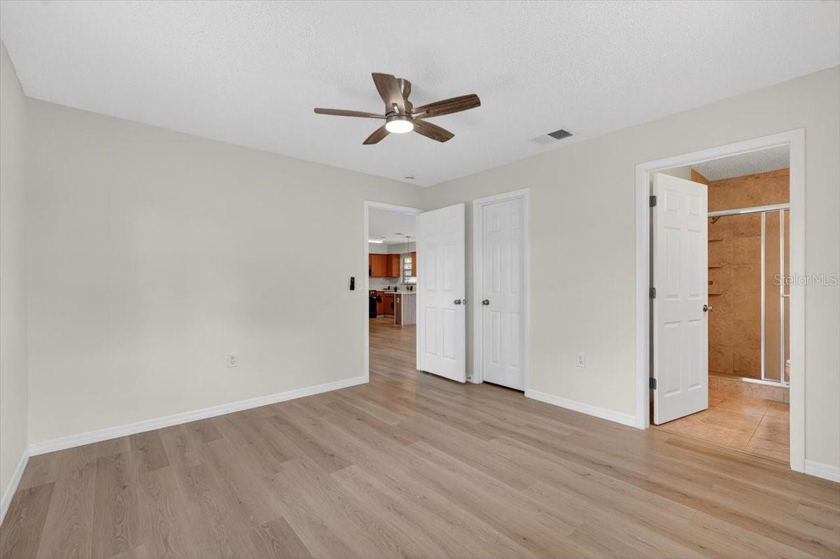 37327 STANFORD AVE, ZEPHYRHILLS, FL, 33541