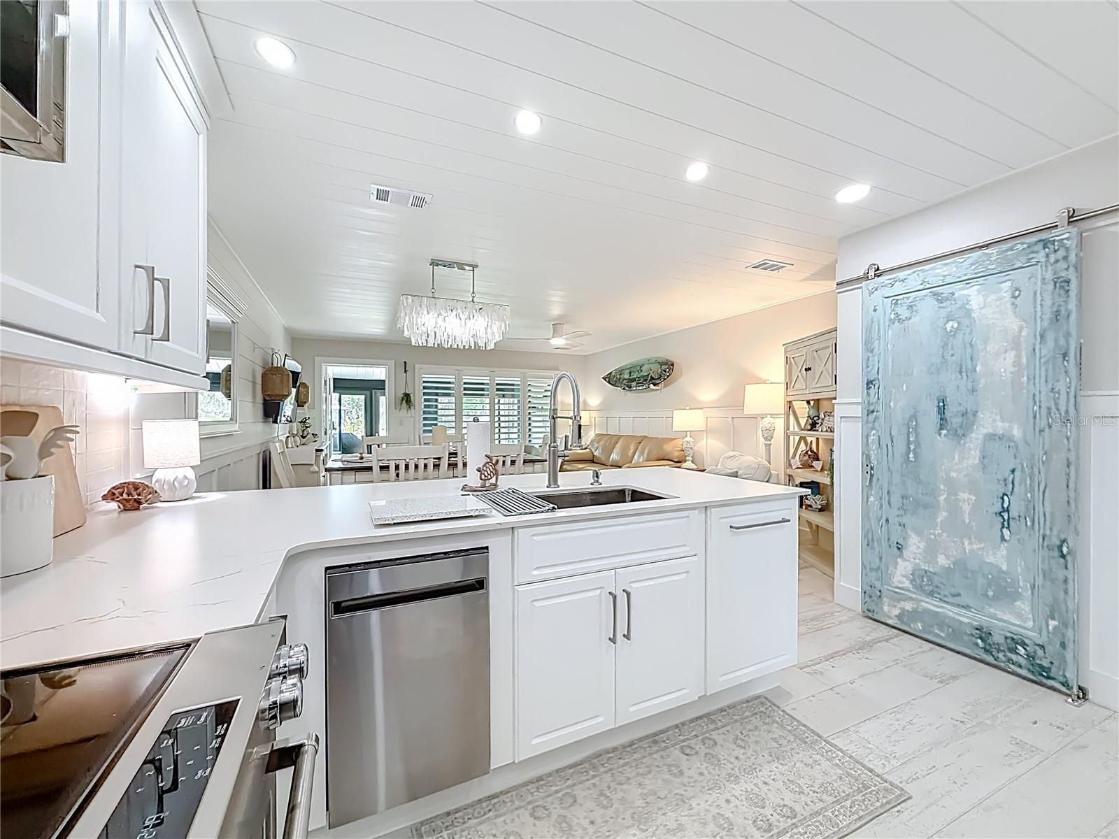 1637 SE PARADISE CIR #602, CRYSTAL RIVER, FL, 34429