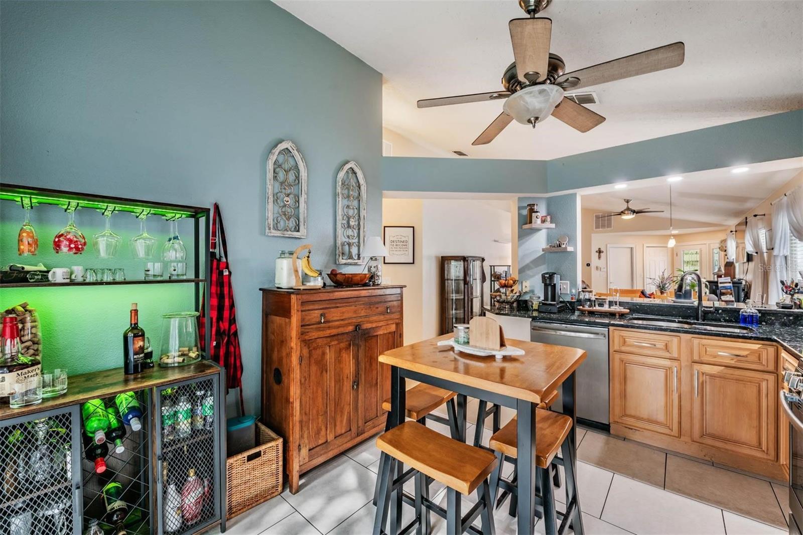 1686 OAK SPRING DR, TARPON SPRINGS, FL, 34689