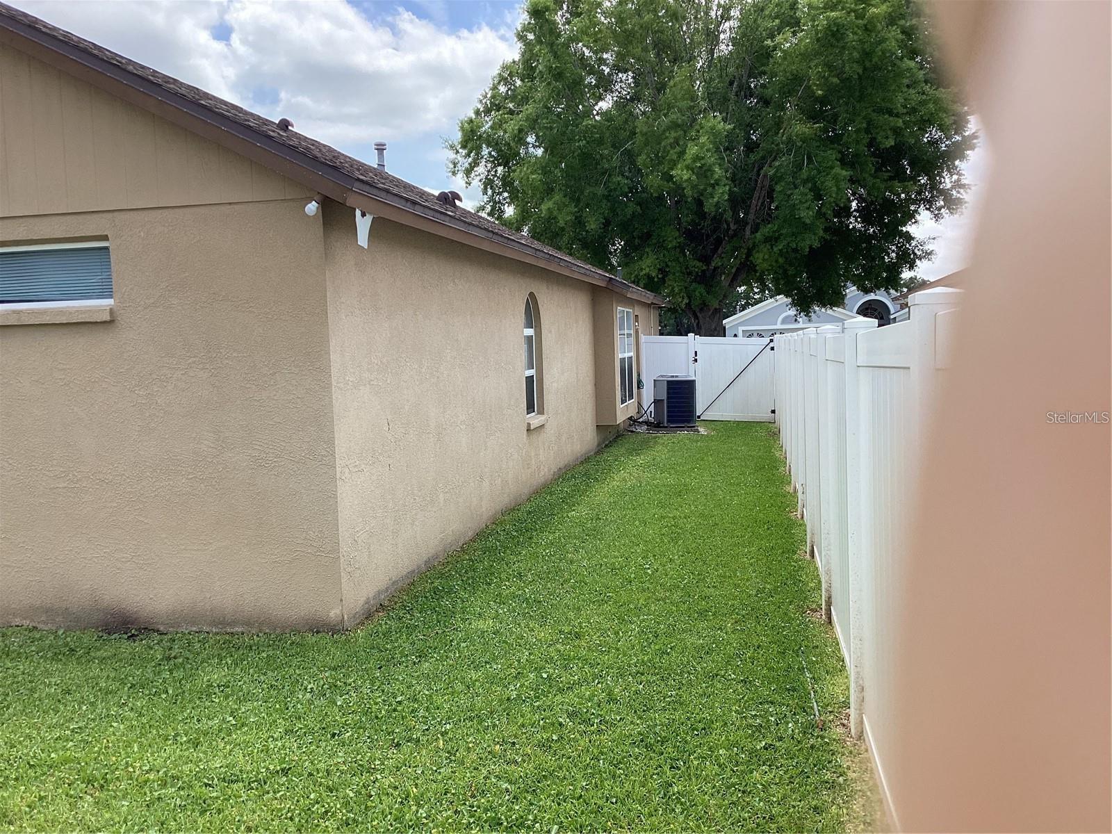 29647 FOG HOLLOW DR, WESLEY CHAPEL, FL, 33543