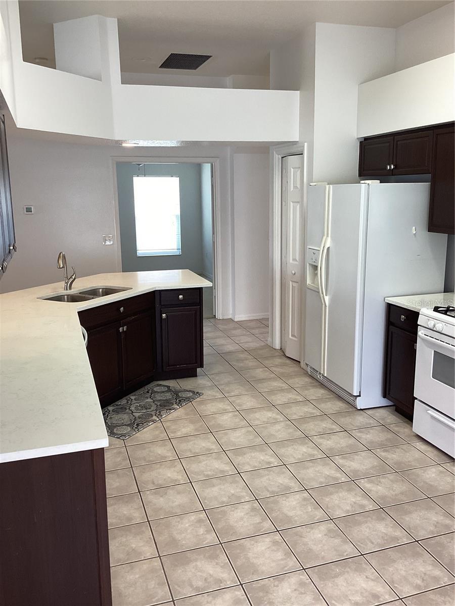 29647 FOG HOLLOW DR, WESLEY CHAPEL, FL, 33543