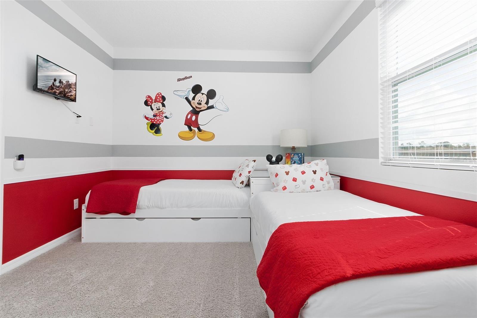 8904 CAROLINE BAY CT, KISSIMMEE, FL, 34747