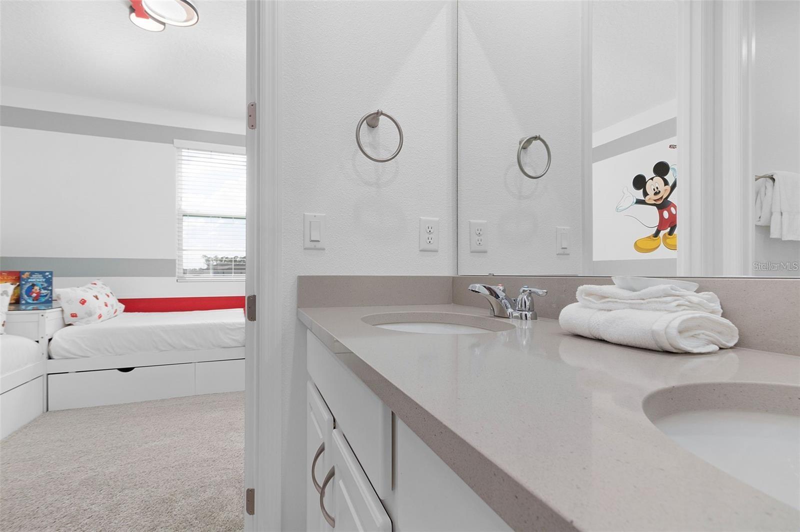 8904 CAROLINE BAY CT, KISSIMMEE, FL, 34747