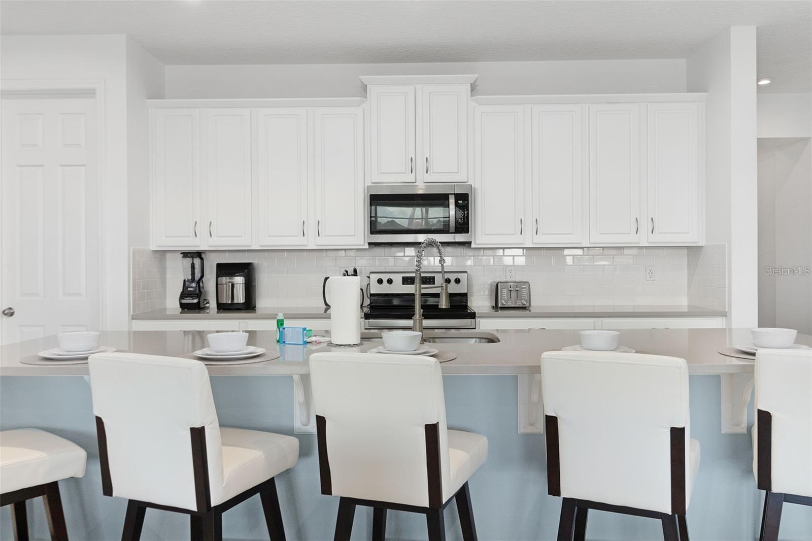 8904 CAROLINE BAY CT, KISSIMMEE, FL, 34747