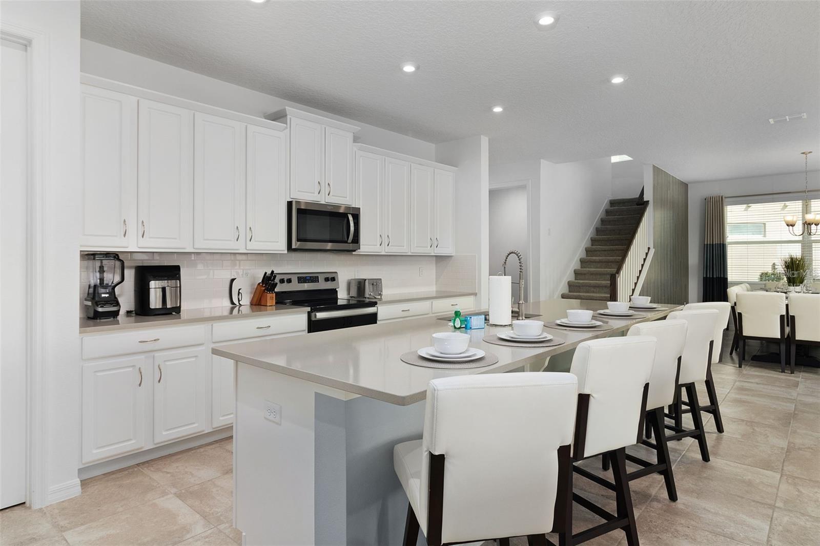 8904 CAROLINE BAY CT, KISSIMMEE, FL, 34747