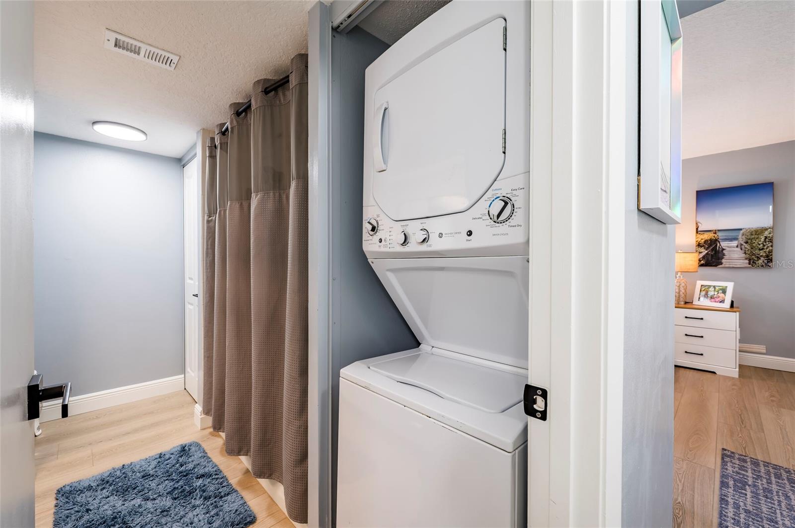 855 BAYWAY BLVD #308, CLEARWATER BEACH, FL, 33767