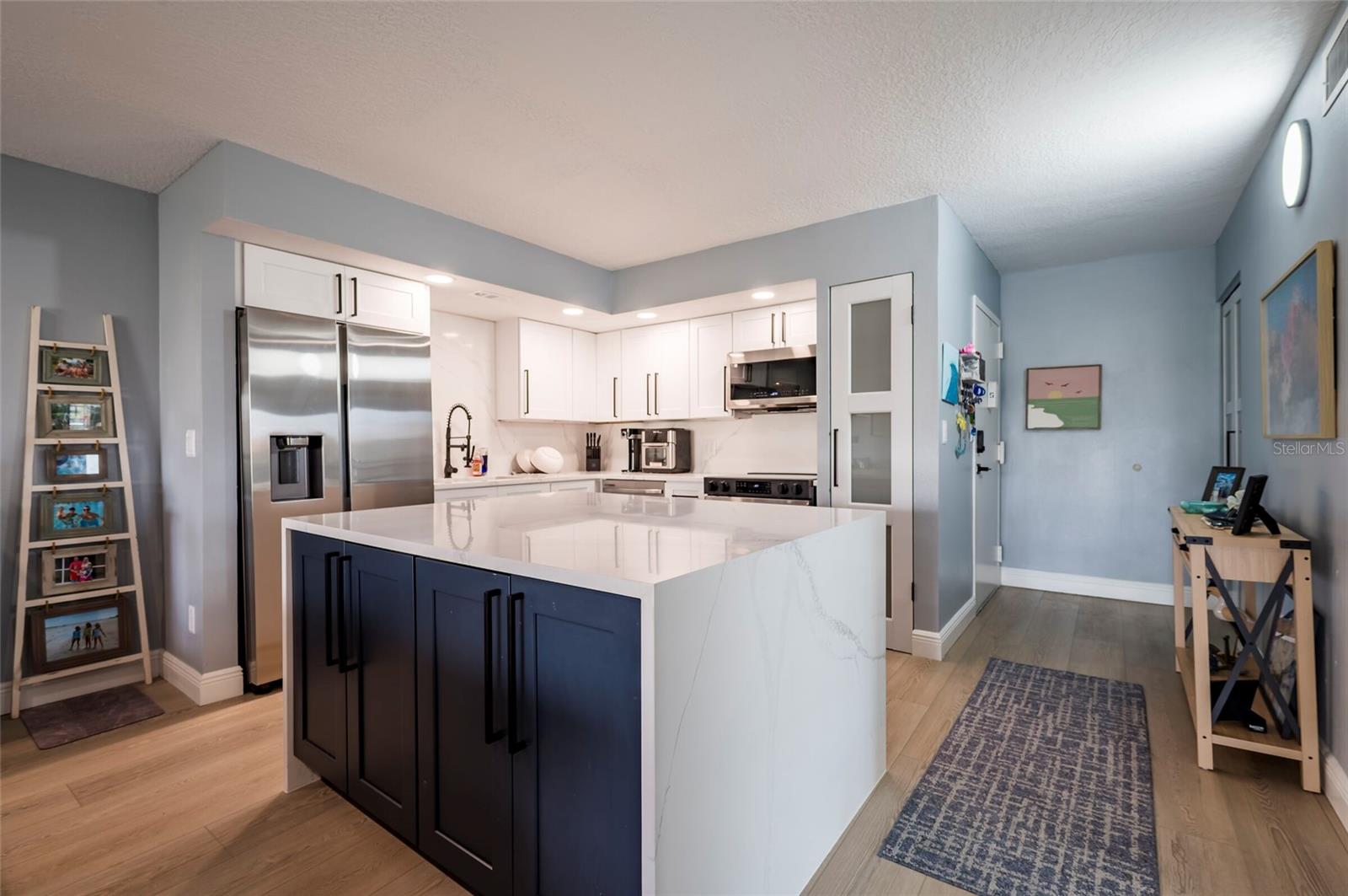 855 BAYWAY BLVD #308, CLEARWATER BEACH, FL, 33767