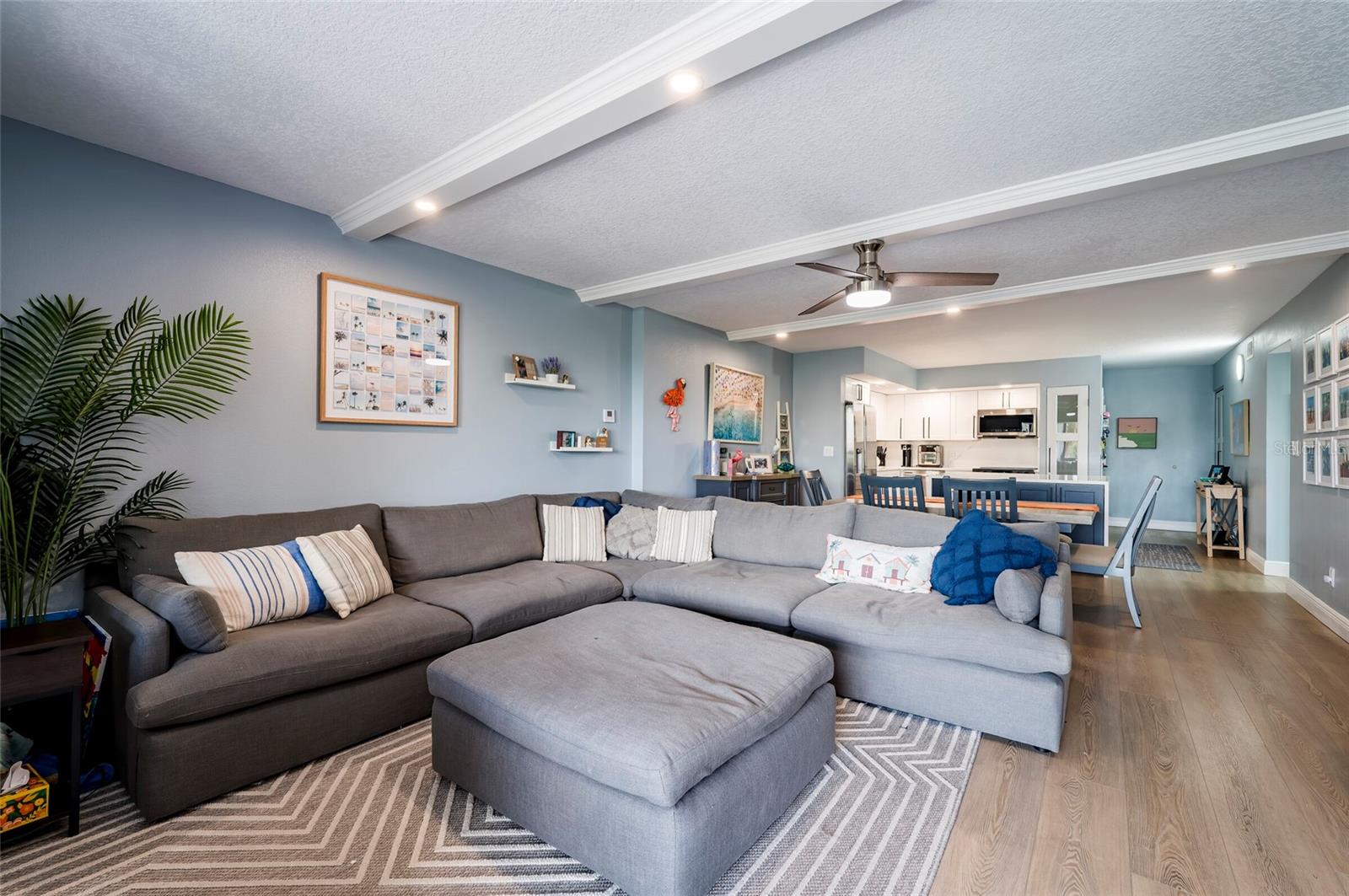 855 BAYWAY BLVD #308, CLEARWATER BEACH, FL, 33767