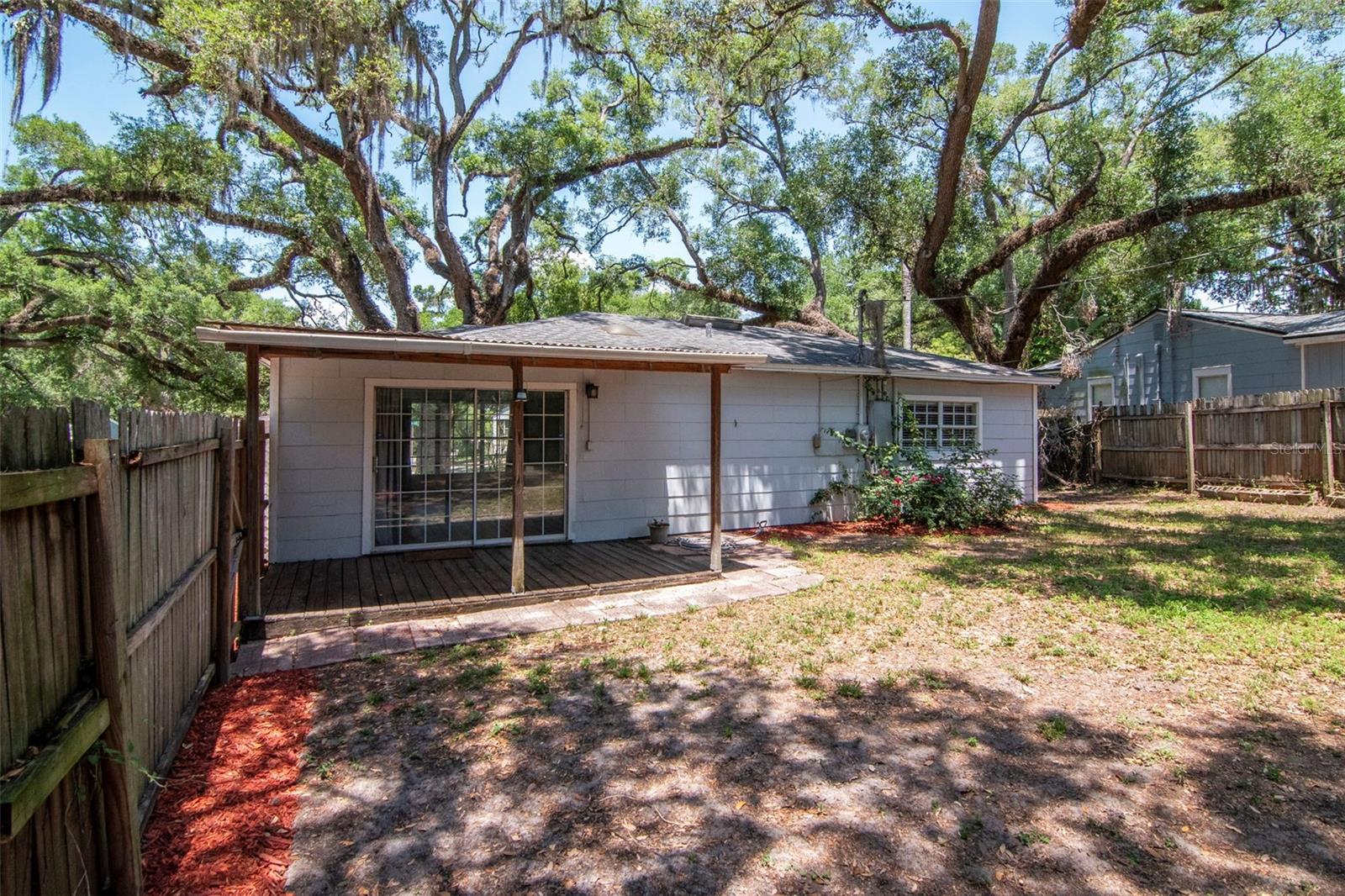 2101 E HOWELL ST, TAMPA, FL, 33610
