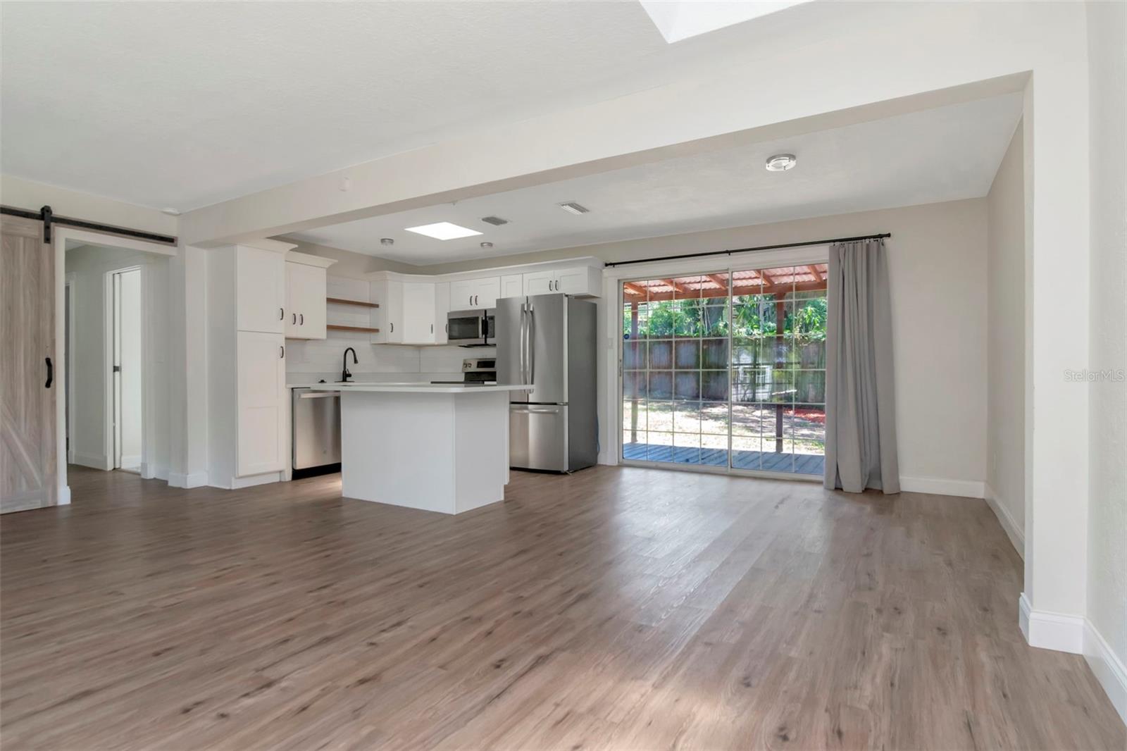 2101 E HOWELL ST, TAMPA, FL, 33610