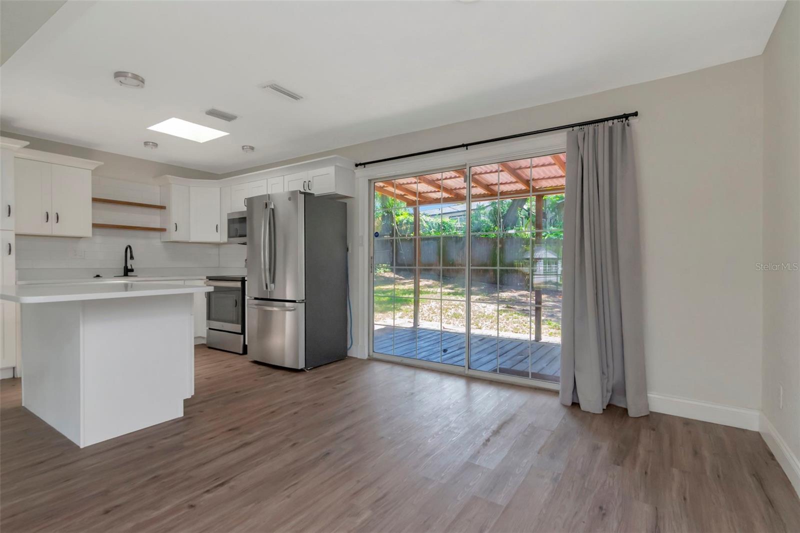2101 E HOWELL ST, TAMPA, FL, 33610