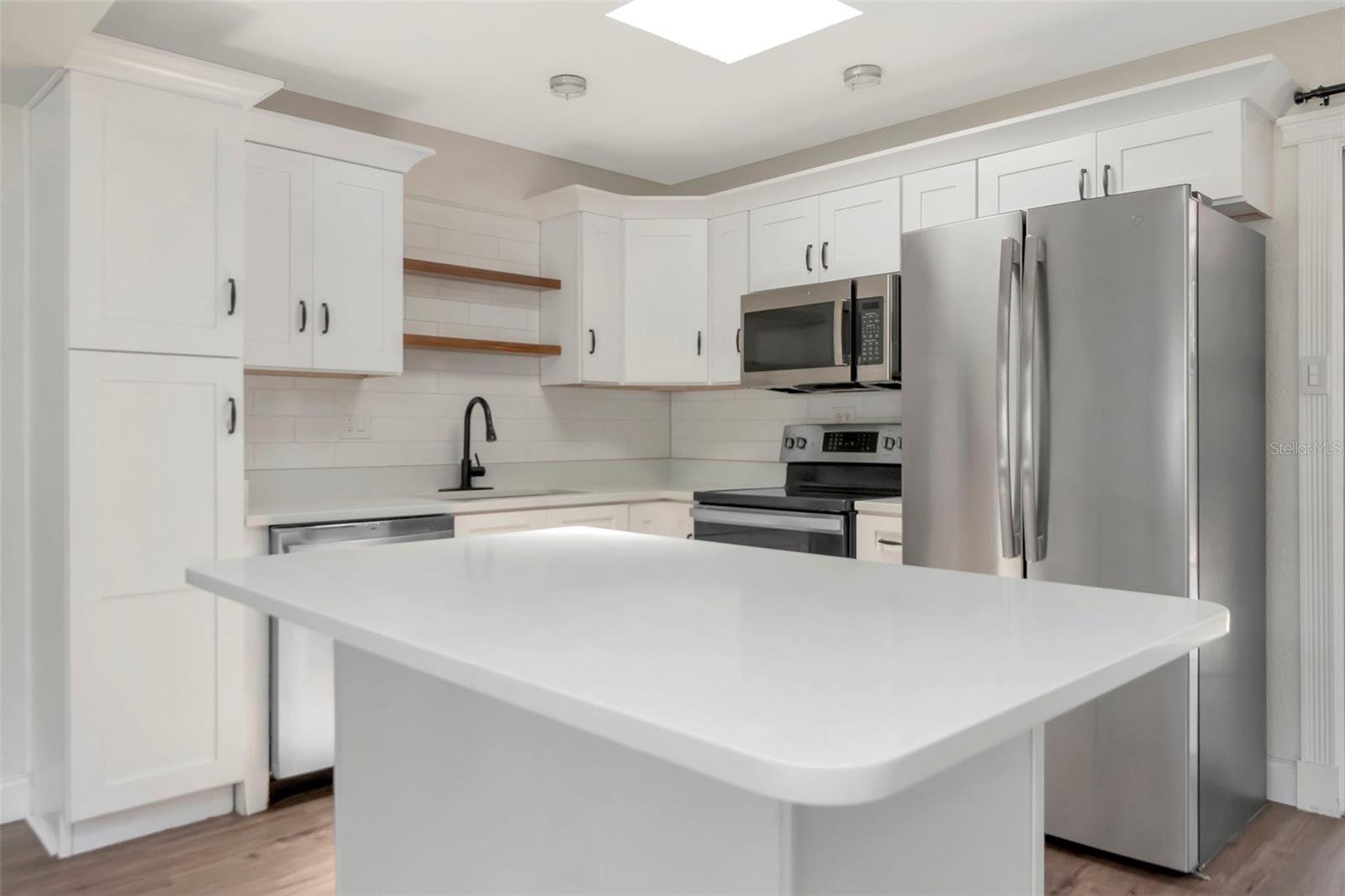 2101 E HOWELL ST, TAMPA, FL, 33610
