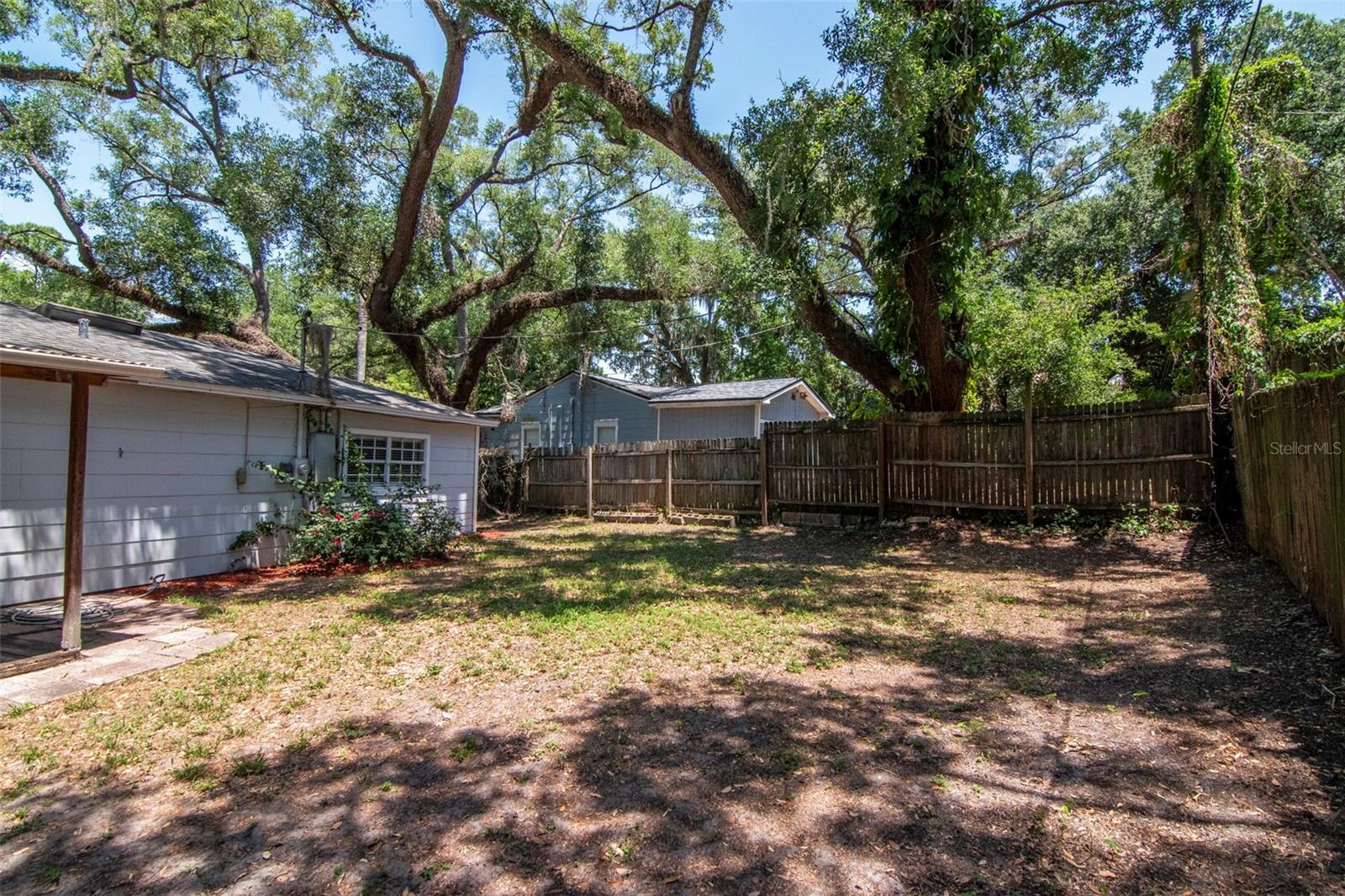 2101 E HOWELL ST, TAMPA, FL, 33610