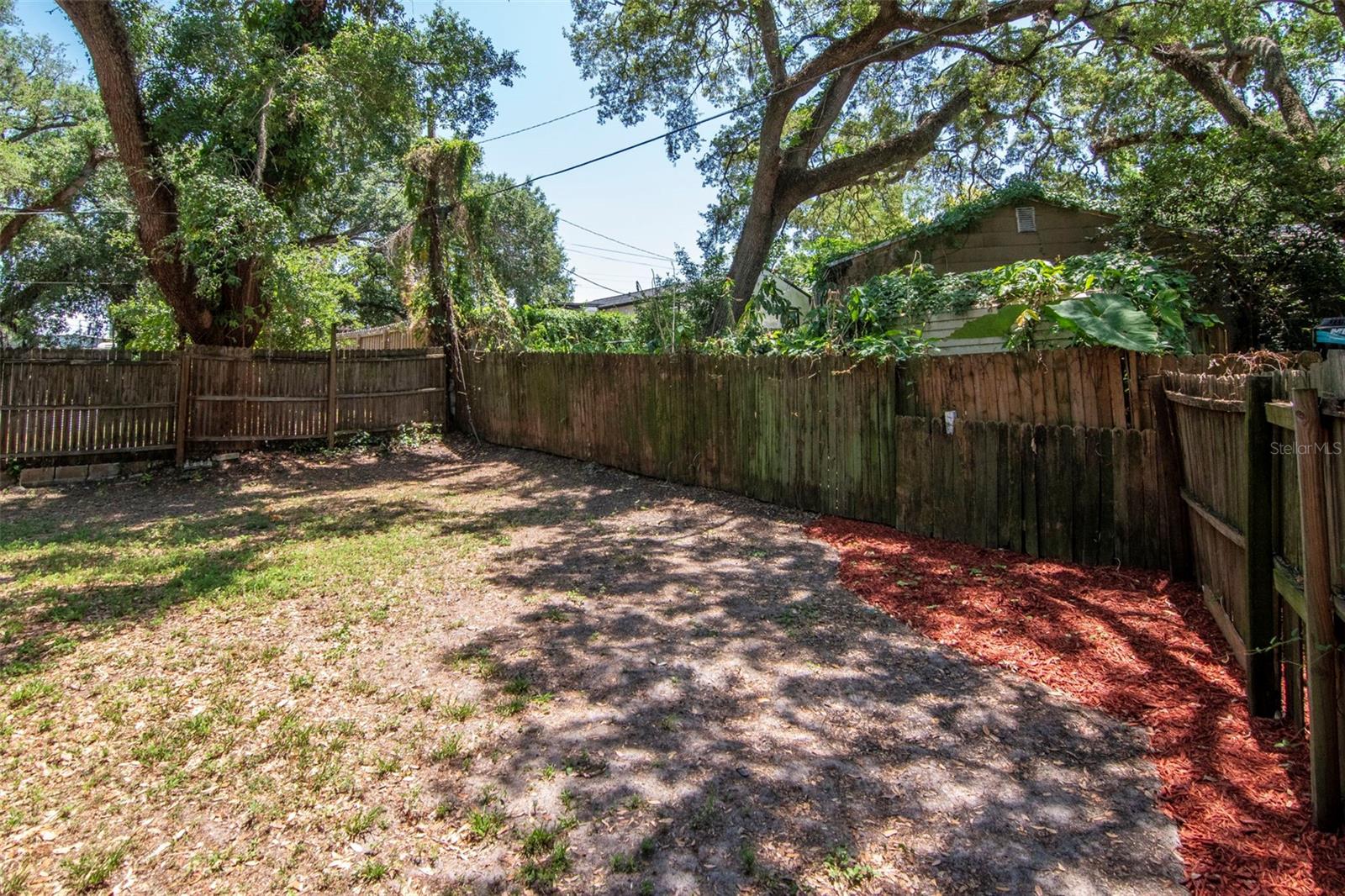 2101 E HOWELL ST, TAMPA, FL, 33610
