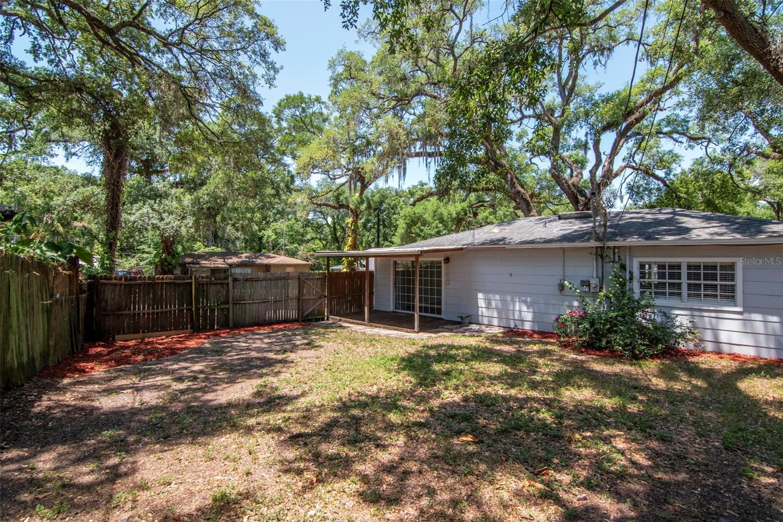2101 E HOWELL ST, TAMPA, FL, 33610